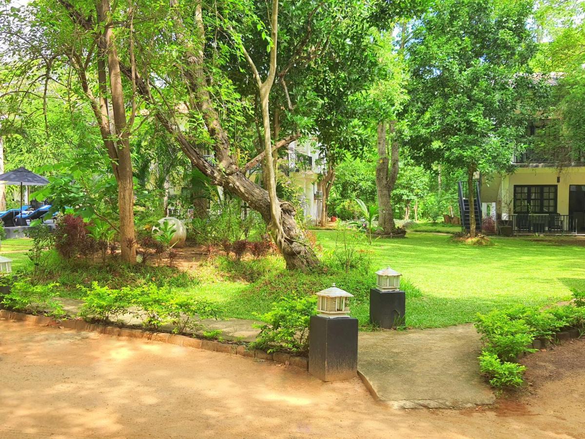 Flower Garden Eco Village Sigiriya Exterior foto